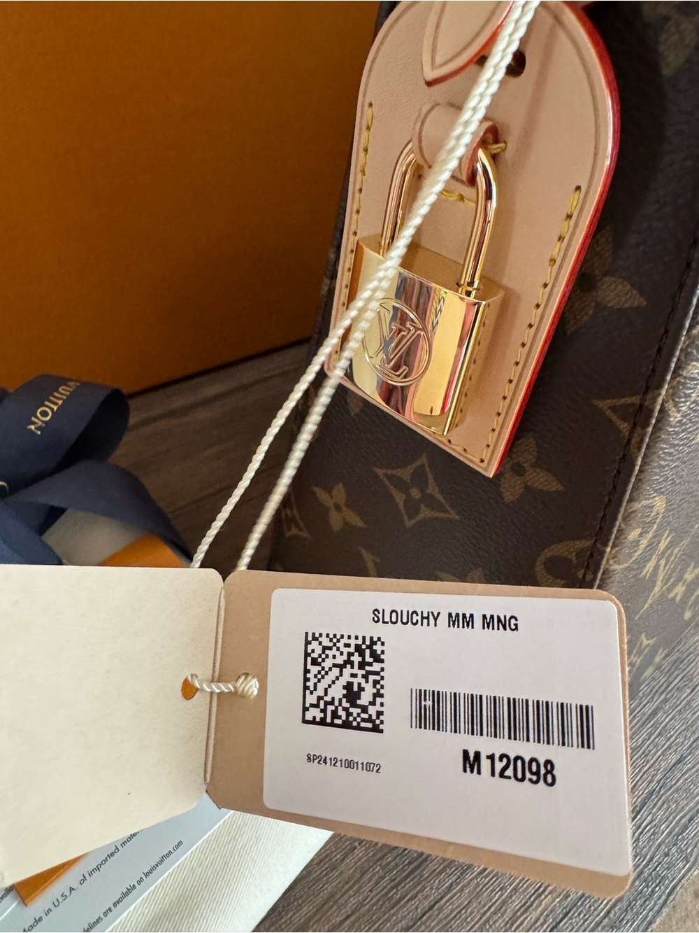 NEW LOUIS VUITTON Slouchy MM Shoulder Bag - Picture 7 of 8